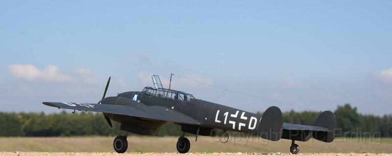 Bf 110 C Eduard 1-48 Lauerbach Peter 06.JPG